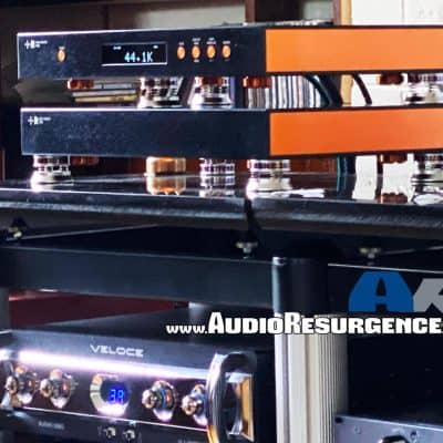 Live Edge Audio Equipment Rack by Audio Resurgence